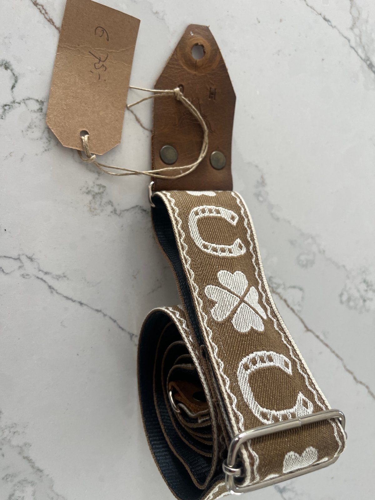 Holy cow strap - Lucky Charm Bruin, Ophalen of Verzenden