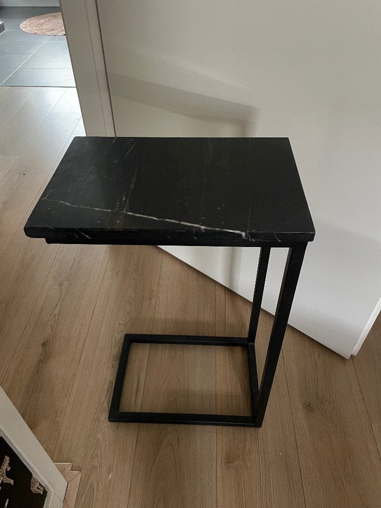 Bijzettafel marmer by boo Eleonora, Minder dan 55 cm, Gebruikt, Metaal of Aluminium, Rechthoekig