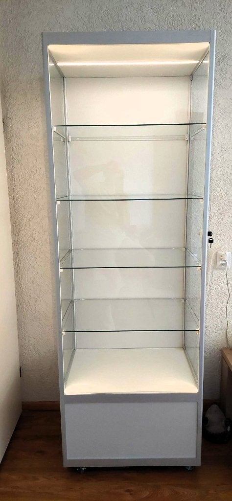 Luxe design glasvitrine met COB-ledstrips verlichting van VM, Ophalen, Met deur(en), Glas, 50 tot 100 cm