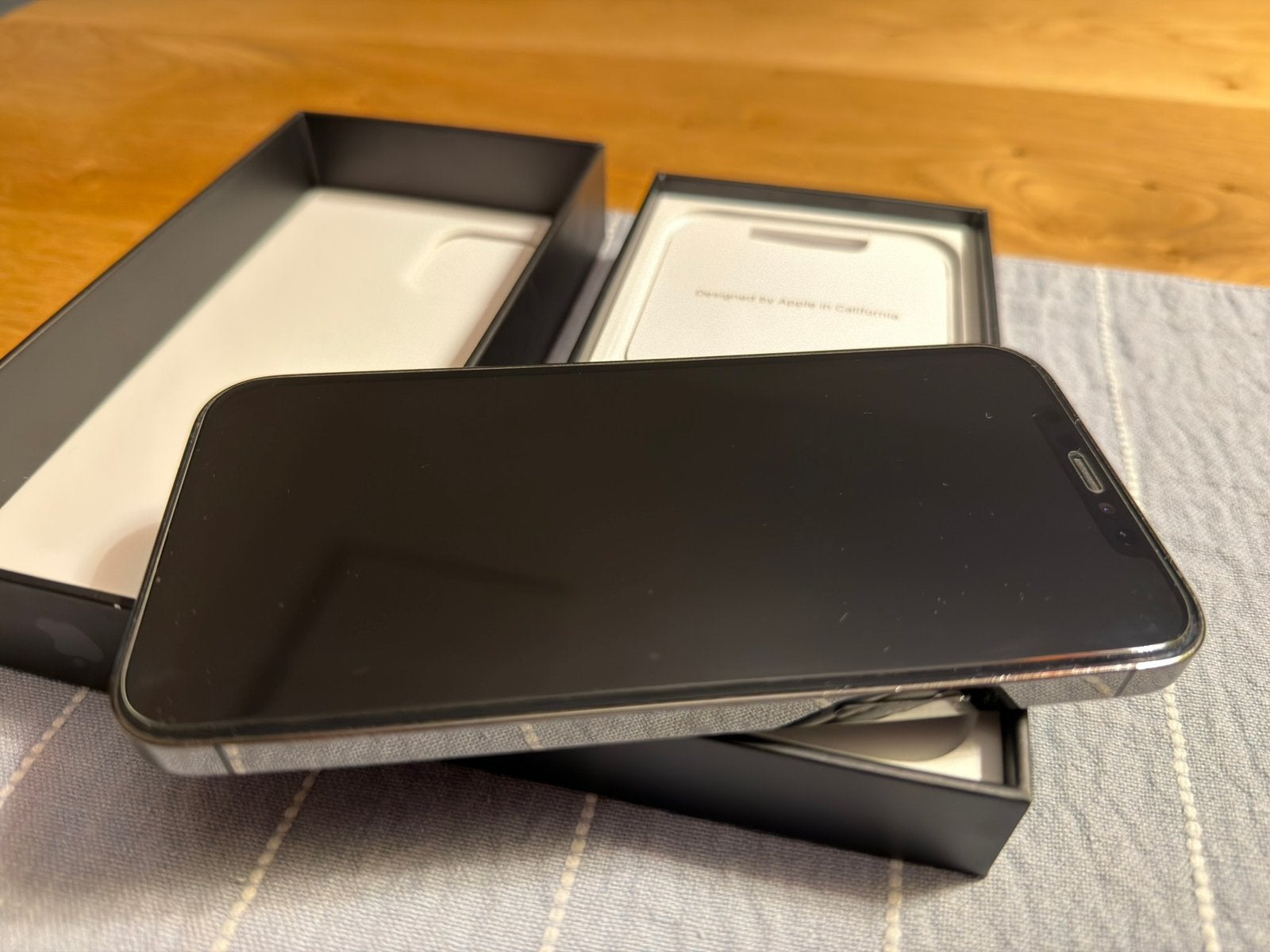 iPhone 12 Pro 128GB, krasvrij scherm (achterzijde gebarsten), Ophalen, Zwart, 78 %, IPhone 12 Pro
