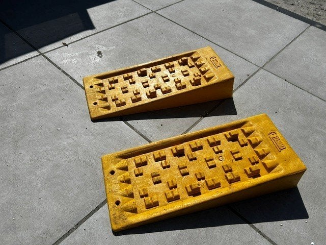 set degelijke camper/caravan levelers, Ophalen, Zo goed als nieuw