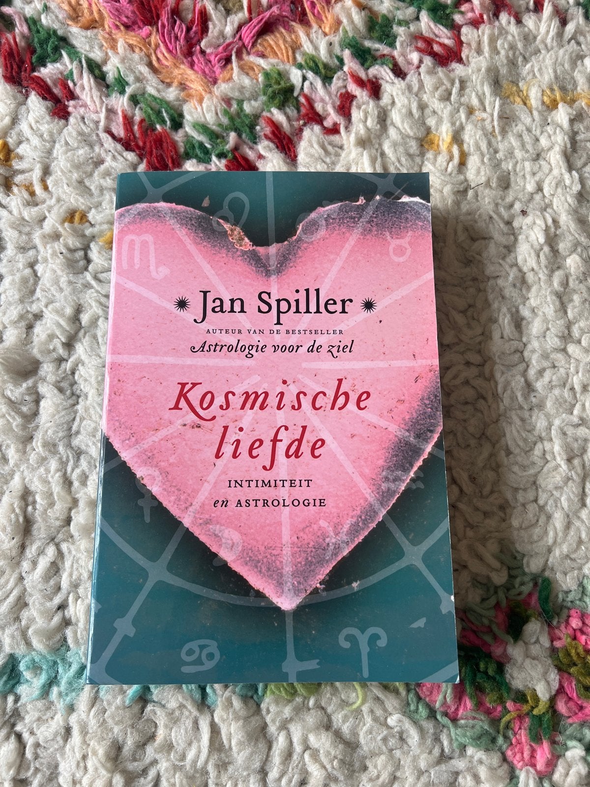 Kosmische Liefde - Intimiteit en Astrologie - Jan Spiller, Boeken, Ophalen of Verzenden, Nieuw, Astrologie, Achtergrond en Informatie