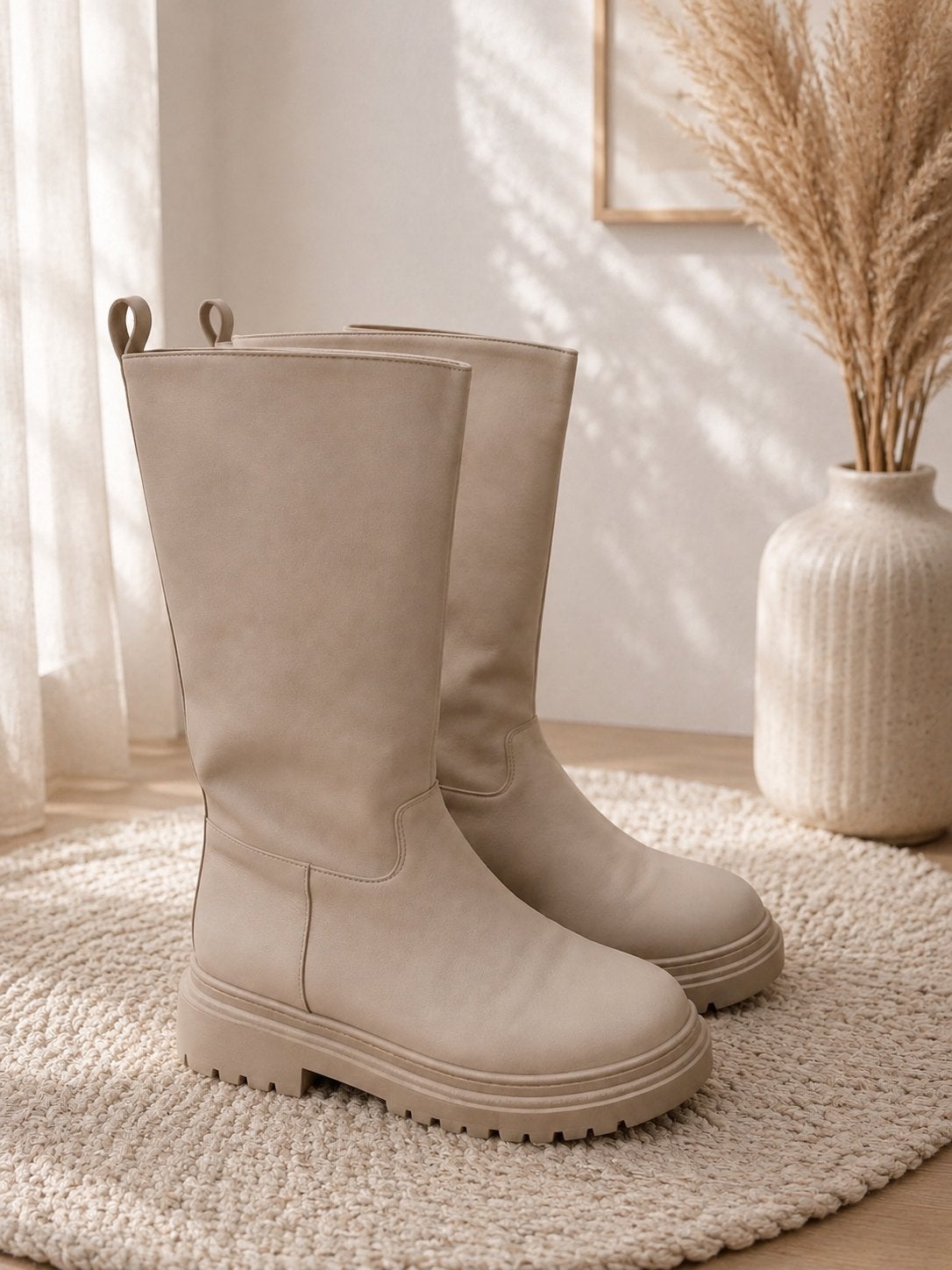 Beige laarzen met dikke zool 38, Ophalen of Verzenden, Nieuw, Beige, Hoge laarzen