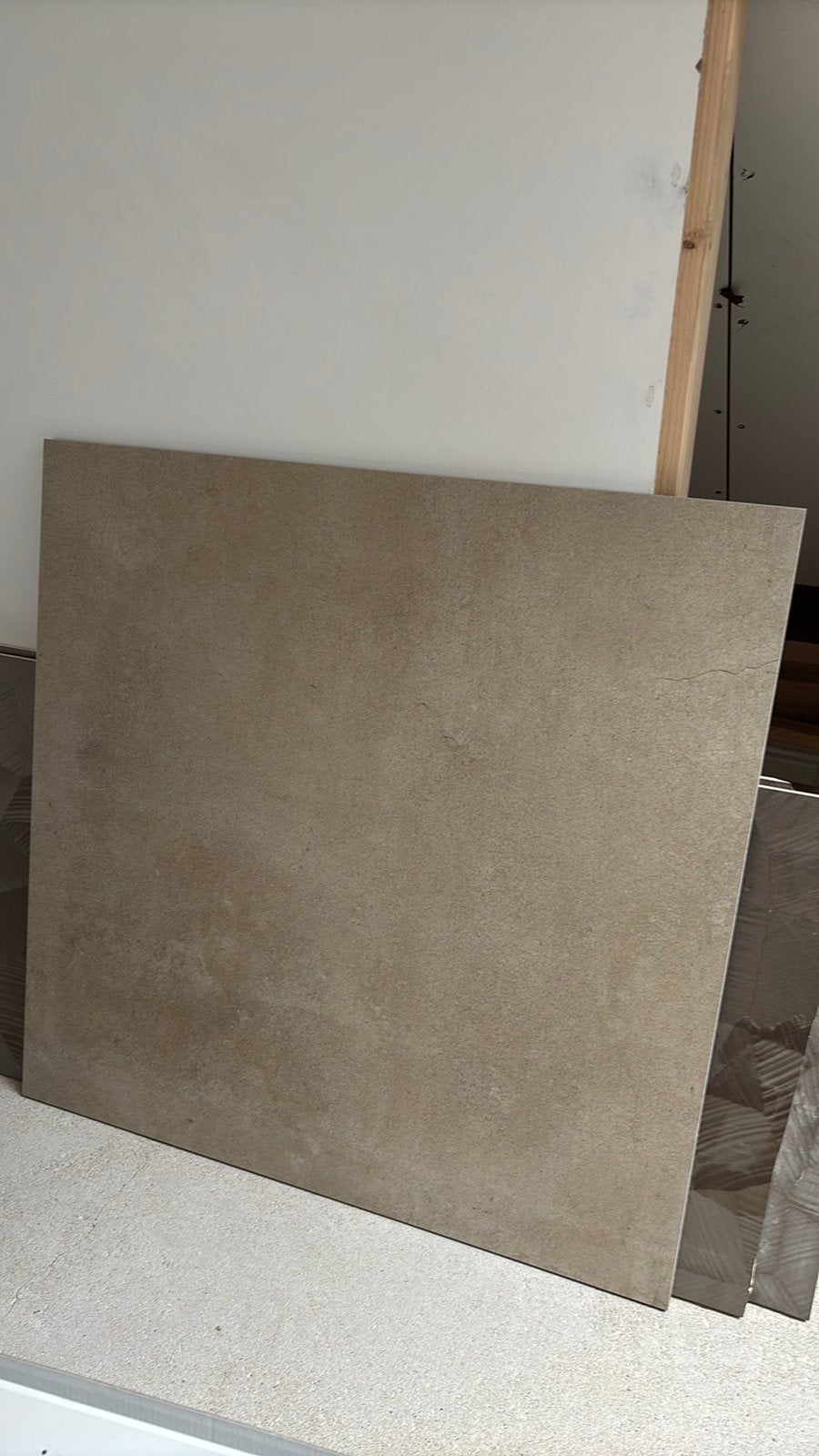 Keramische tegels 60 x 60 (Beige), Ophalen, Zo goed als nieuw, Minder dan 5 m², Vloertegels