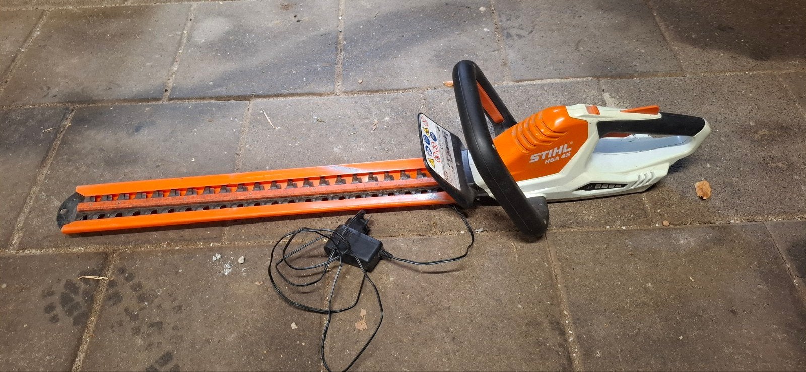 stihl heggenschaar, Ophalen, Zo goed als nieuw, Accu, Stihl