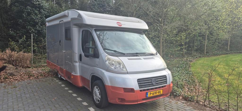 Burstner Marano - Compacte en complete camper, Caravans en Kamperen, Campers, Particulier, Tot en met 4, Half-integraal