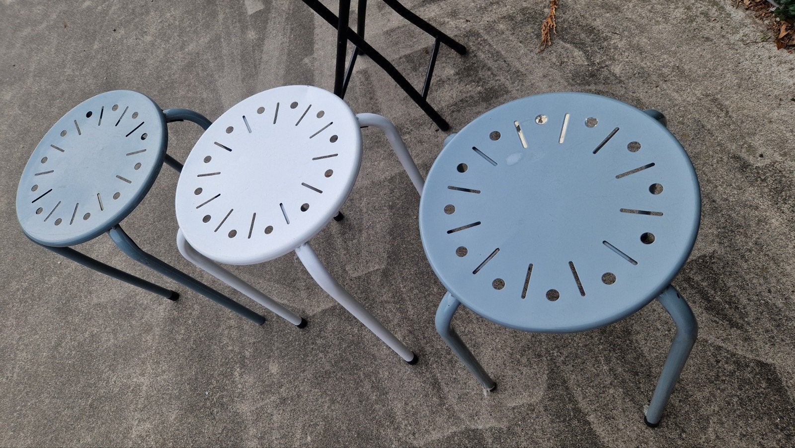 Krukje 44cm, grijs, mist 2 rubberen dopjes, Ophalen, Gebruikt, Staal, Onbekend