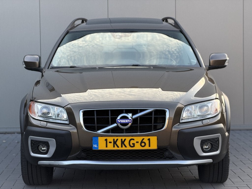 Volvo XC70 2.4 D5 Summum | Schuifdak | Xenon | Stoelventilat, Auto's, Volvo, Automaat, 15 km/l, Gebruikt, Zwart