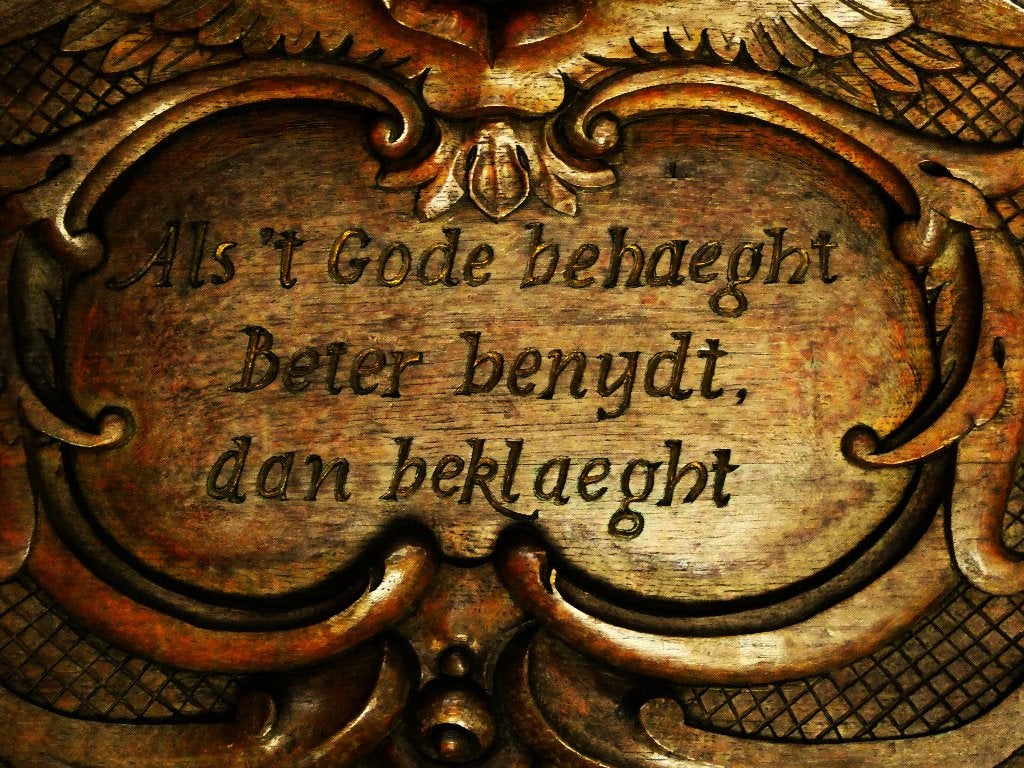 Groot houtgesneden gevel ornament engel spreuk Als 't Gode.., Houtsnijwerk, Handgemaakt, Hout, Bruin