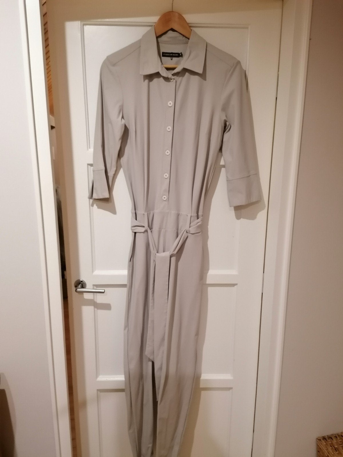 Studio Anneloes jumpsuit greige travelstof M, Studio Anneloes, Verzenden, Zo goed als nieuw, Maat 38/40 (M)