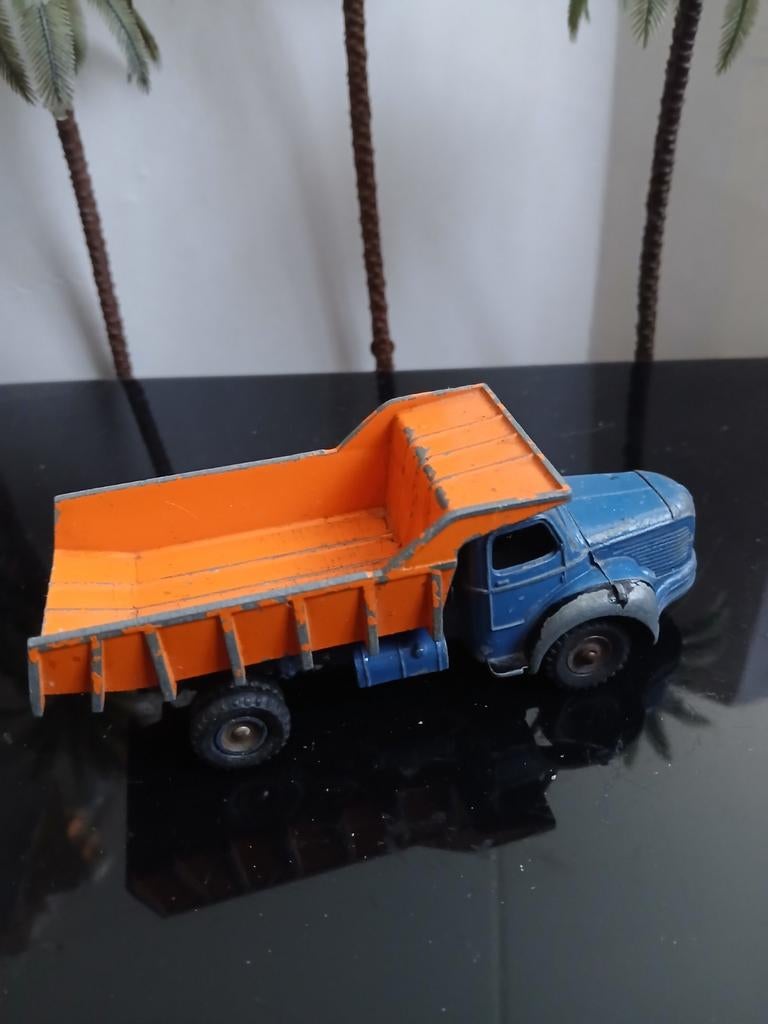 Berliet "34" kiepwagen.  Dinky toys France, Hobby en Vrije tijd, Modelauto's | 1:43, Ophalen of Verzenden, Gebruikt, Auto, Dinky Toys
