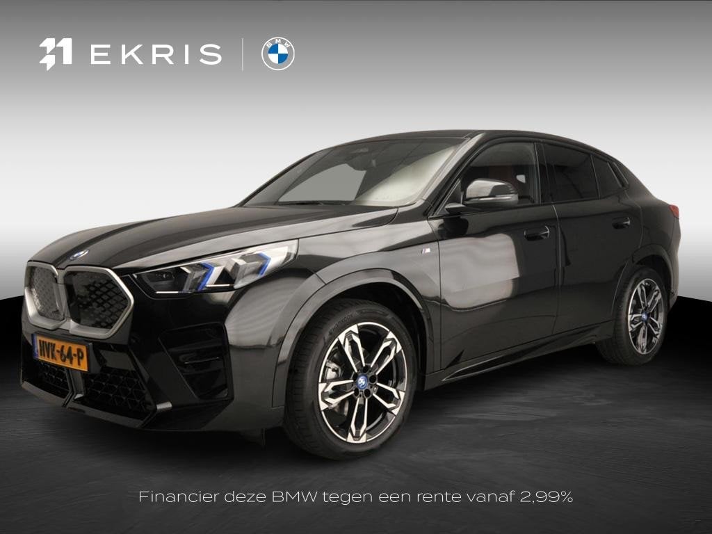 BMW iX2 eDrive20 | M-Sportpakket | LED | Navigatie | Sportst