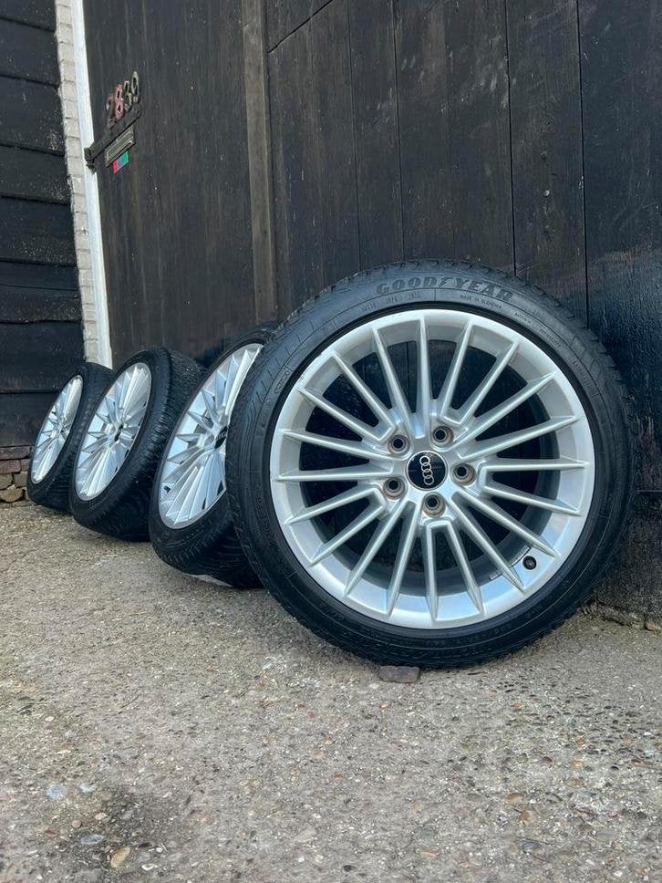 Originele Audi A3 velgen 17? 5x112 goodyear 6mm All-season, Auto-onderdelen, Banden en Velgen, Niet ingevuld, Gebruikt, Banden en Velgen
