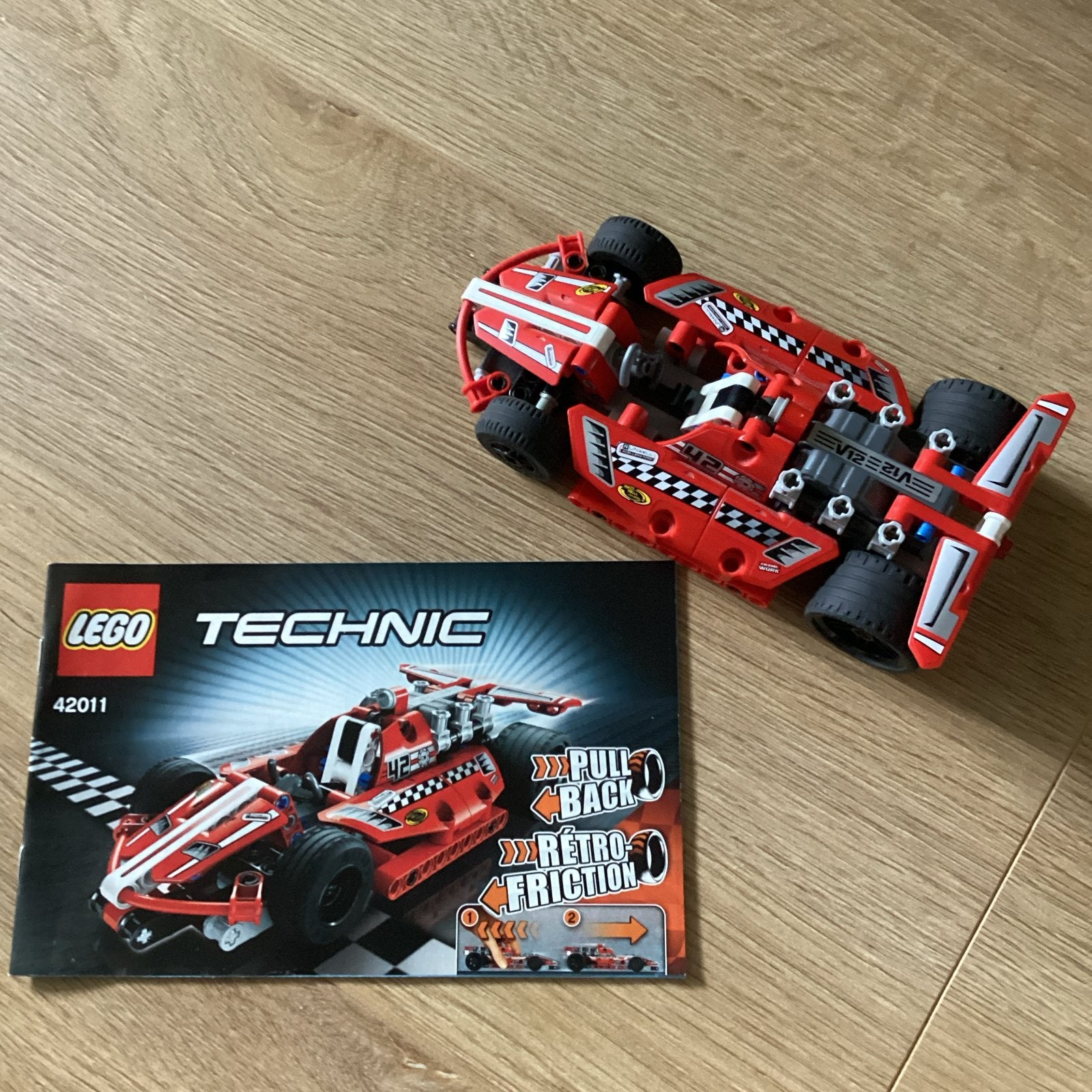 Lego Technic Raceauto 42011 met Pull Back motor, Lego, Ophalen of Verzenden, Zo goed als nieuw, Complete set