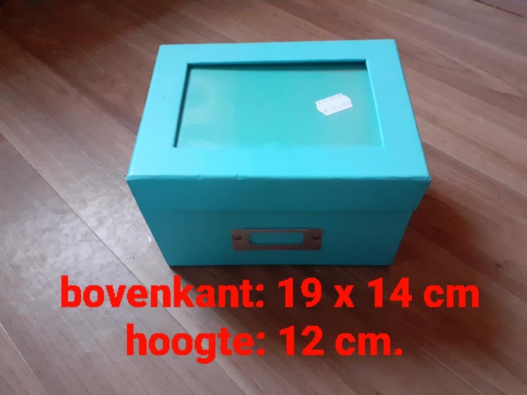 Leuke turquoise fotodoos met labelhouder en fotovenster, Ophalen of Verzenden, Gebruikt, Fotoalbum-accessoire