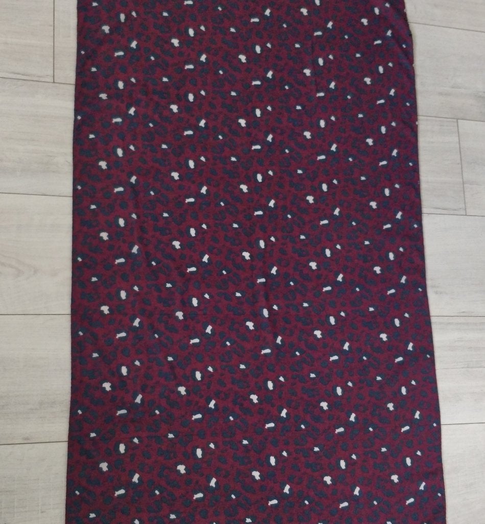 Cassis kleurige Sjaal, Kleding | Dames, Maat 46/48 (XL) of groter, Ophalen of Verzenden, Sjaal, Onbekend