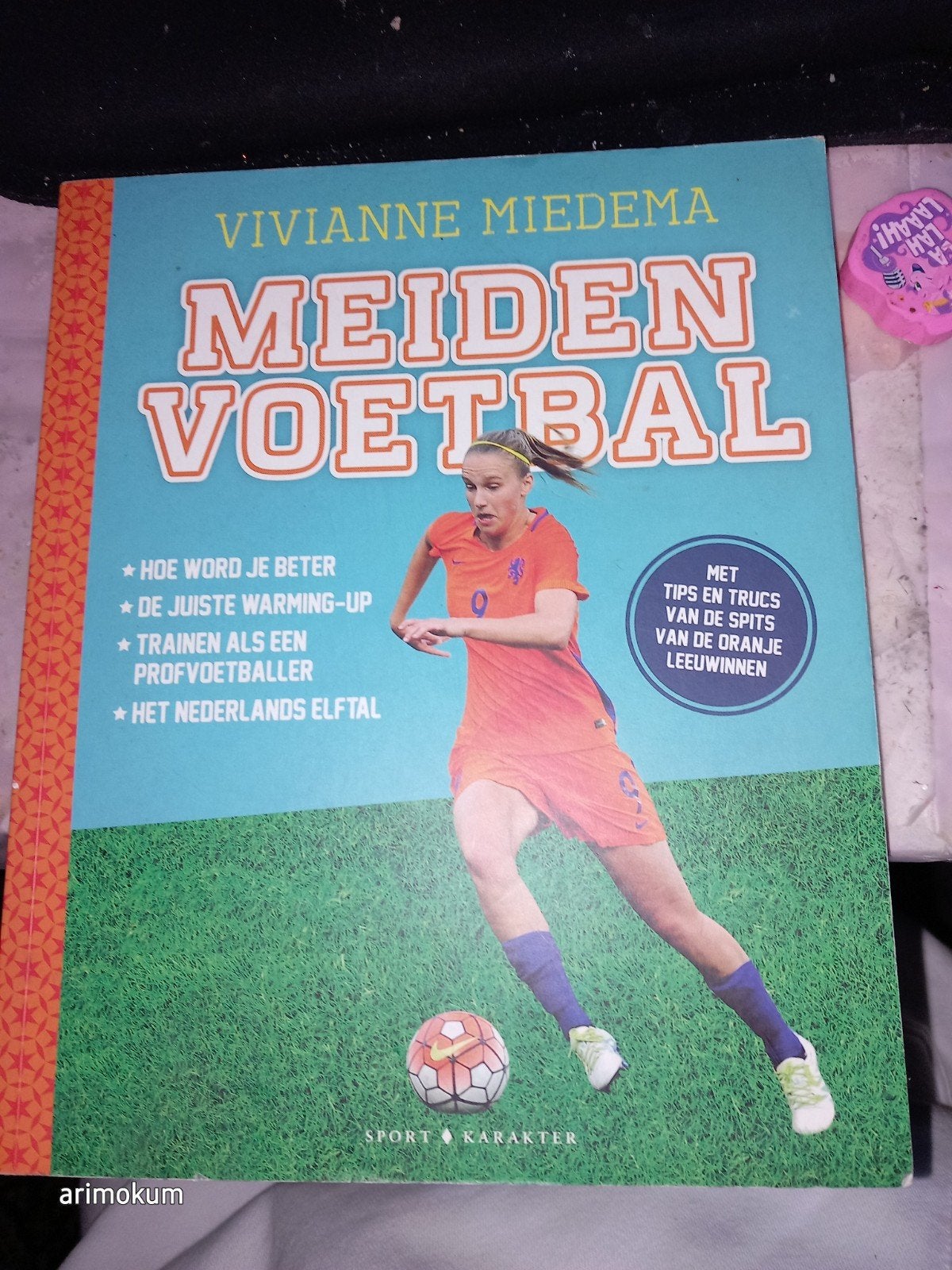 Joke Reijnders - Meidenvoetbal, Non-fictie, Joke Reijnders; Vivianne Miedema, Ophalen of Verzenden, Zo goed als nieuw