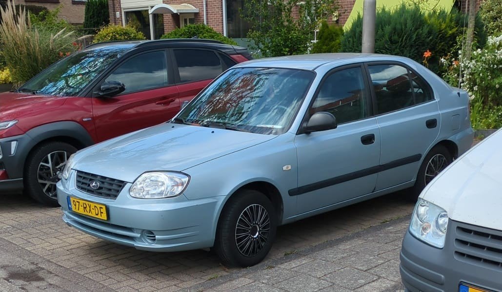 Hyundai Accent 1.3 5DRS 2005 Blauw, Auto's, Hyundai, Particulier, Accent, Airbags, Airconditioning, Elektrische ramen, Radio, Benzine