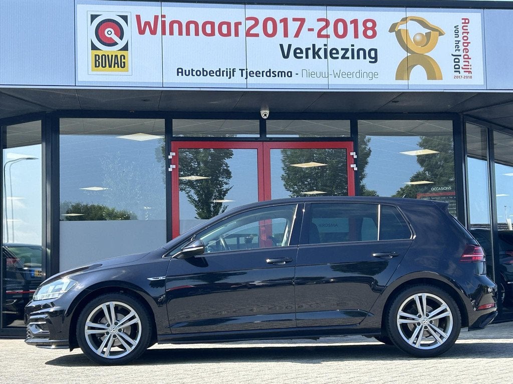 Volkswagen Golf 1.0 TSI Highline Business R | Lederen Bekled, Auto's, Volkswagen, Voorwielaandrijving, 12 maanden, Gebruikt, Zwart