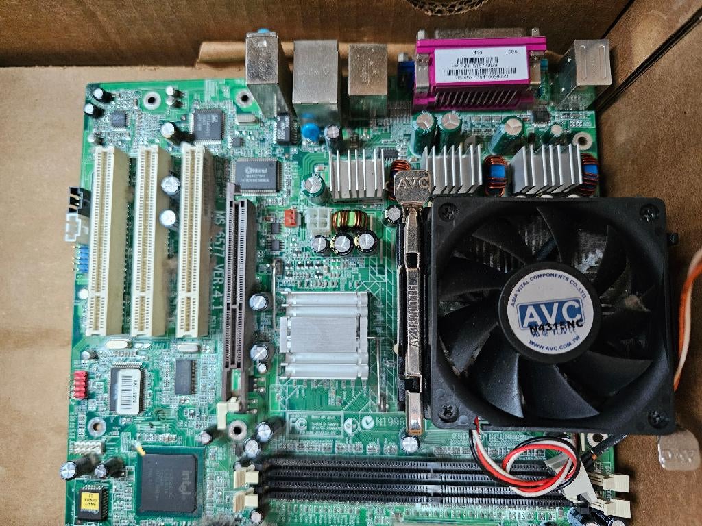MSI MS-6577 VER4.1 Socket 478, Gebruikt, Socket 478, Ophalen of Verzenden, Micro-ATX
