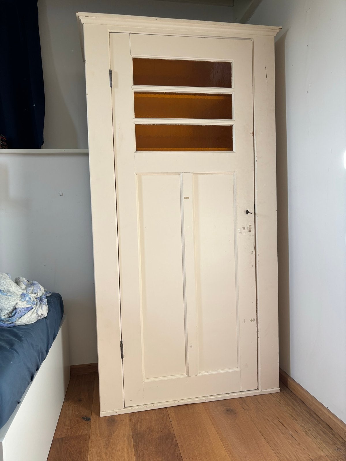 Brocante kast met glas in deur, Huis en Inrichting, Ophalen, Gebruikt