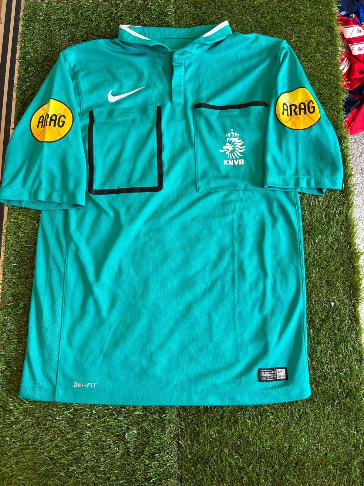 Nike KNVB Scheidsrechter Shirt, Verzamelen, Ophalen of Verzenden, Nieuw, Overige binnenlandse clubs, Shirt