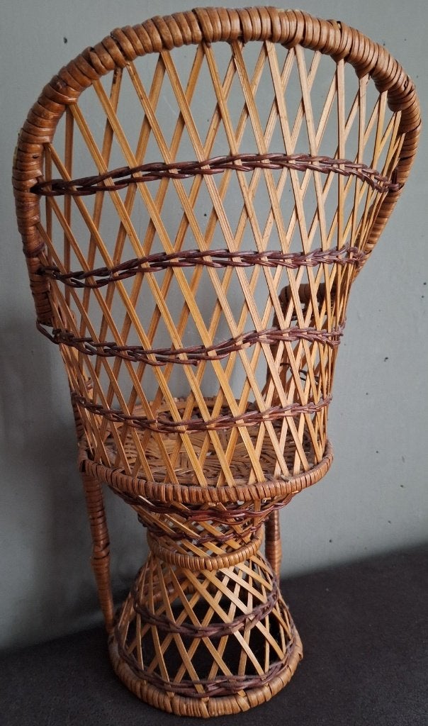 Rotan stoeltje voor pop of plant, Ophalen of Verzenden