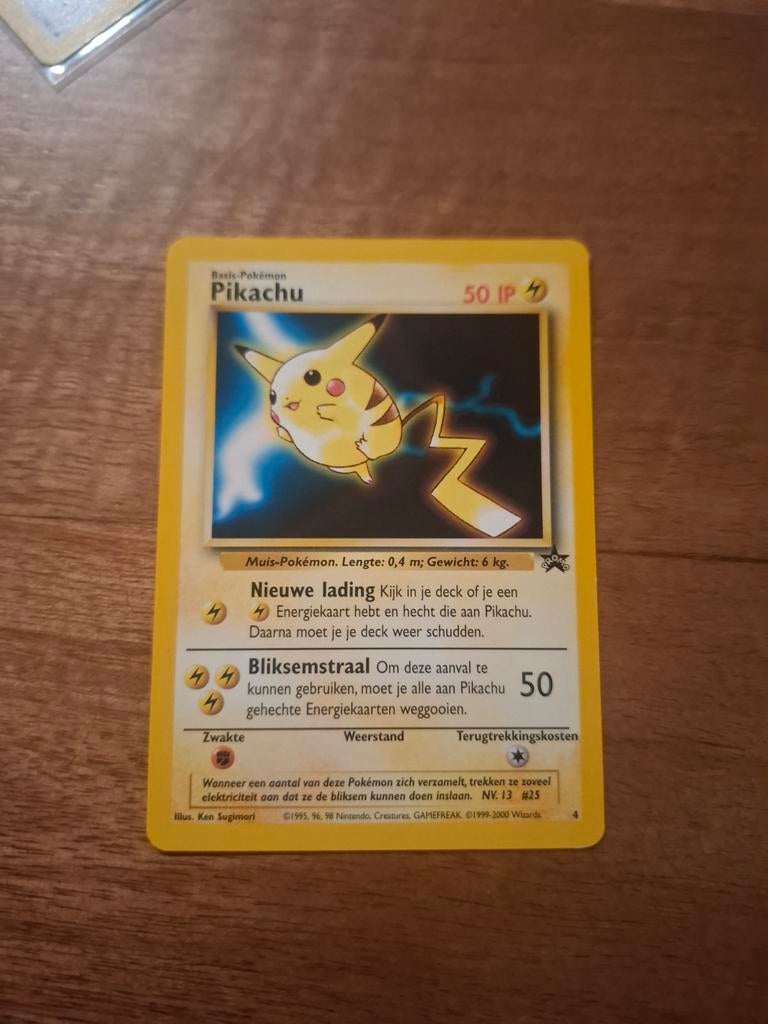 Pokémon Pikachu Kaart promo NL kaart, Hobby en Vrije tijd, Verzamelkaartspellen | Pokémon, Zo goed als nieuw, Losse kaart, Ophalen of Verzenden