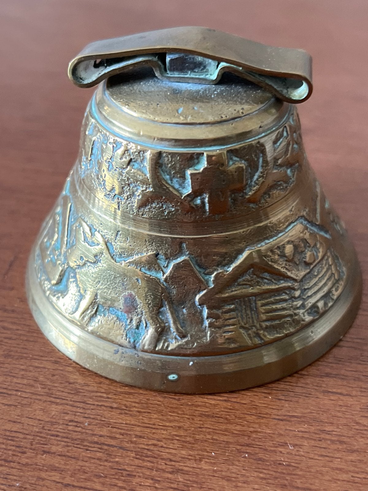 Antieke Zwitserse Koebel met Reliëfdecoratie, Ophalen of Verzenden