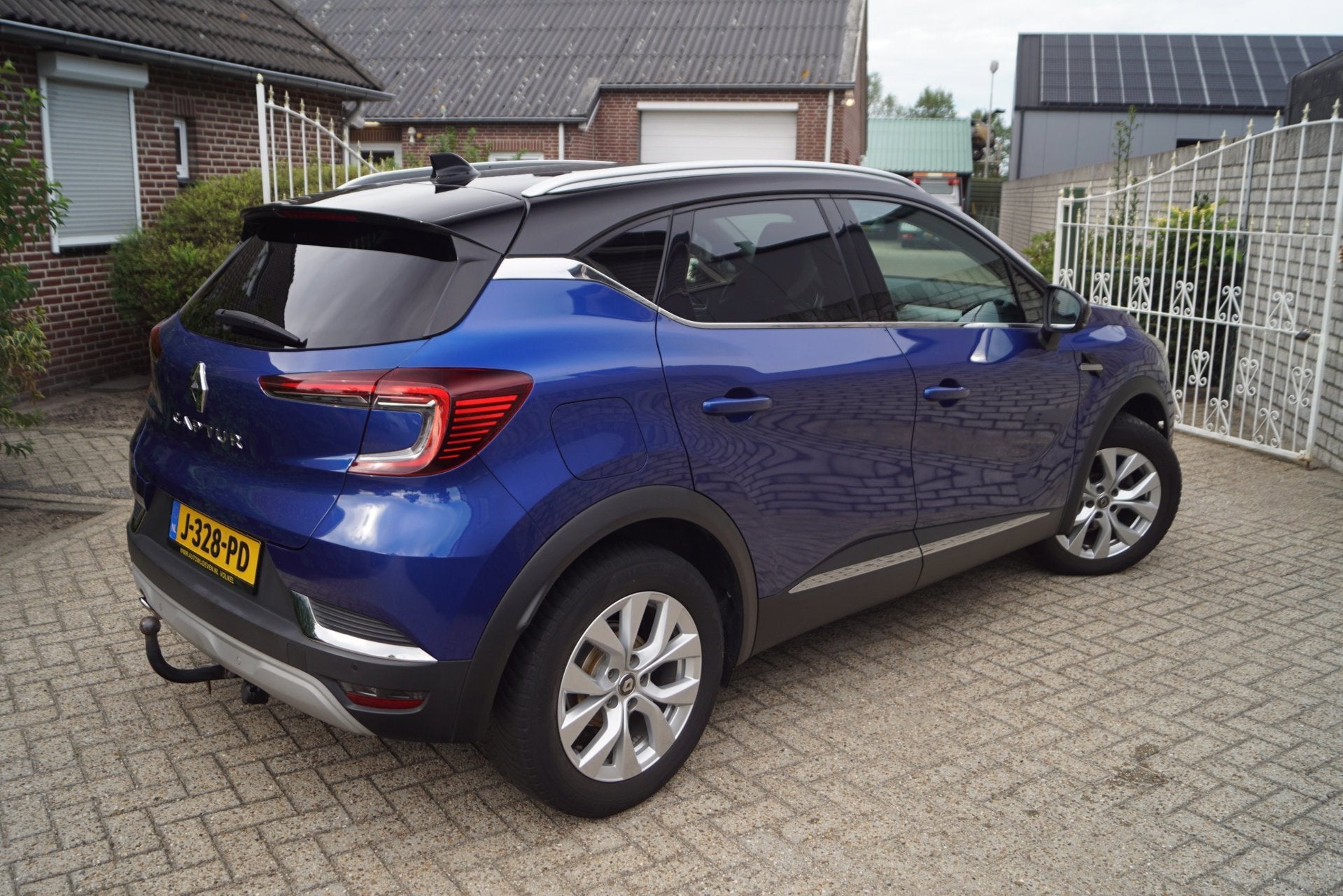 Foto 41 van Renault Captur 1.3 TCe 130 Intens Autom Half Leder/Stof Spor