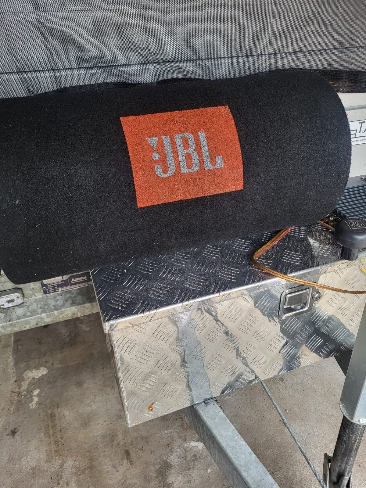 Jbl subwoofer met versterker, Ophalen, Gebruikt, Overige merken
