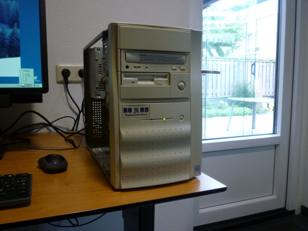 Vintage desktop Intel Pentium iii, Ophalen, Intel