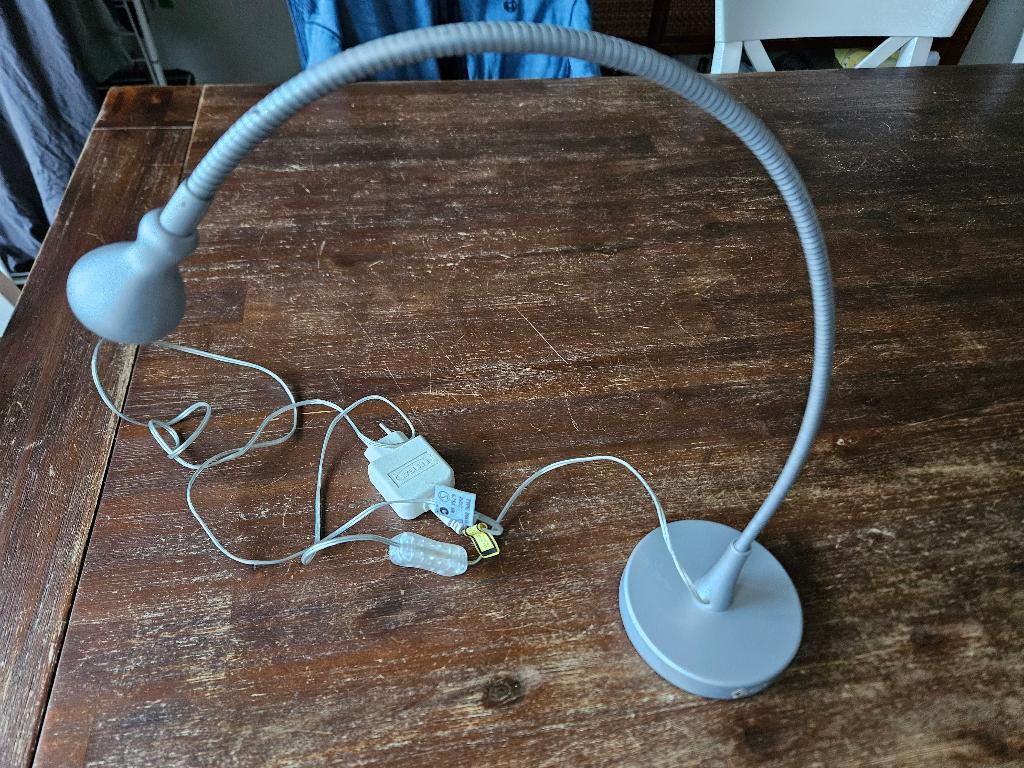 Burolampje IKEA, Huis en Inrichting, Lampen | Tafellampen, Ophalen, Gebruikt, Metaal, Minder dan 50 cm