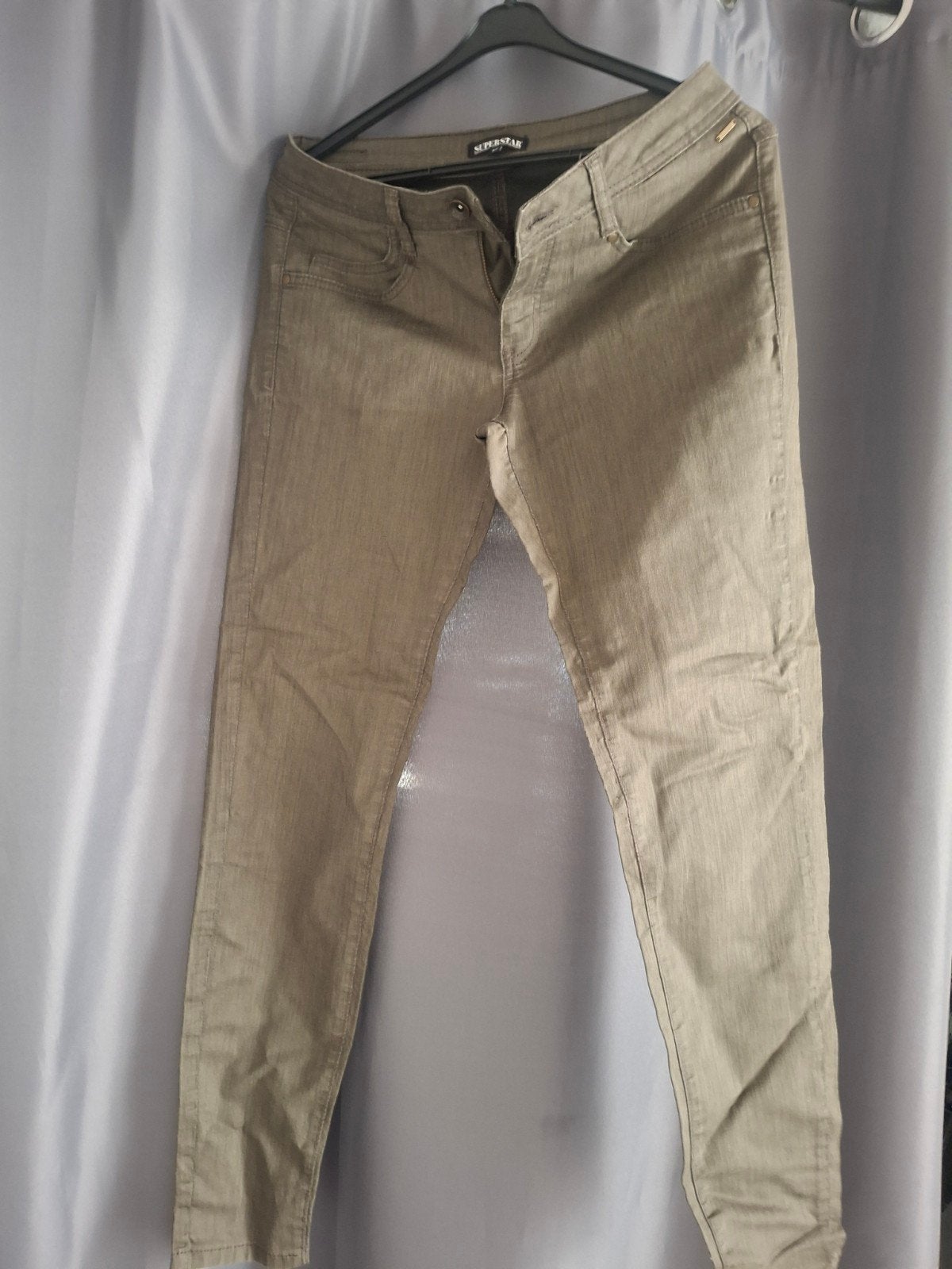 Superstar khaki broek maat M, Kleding | Dames, Maat 38/40 (M), Ophalen of Verzenden, Lang, Gedragen
