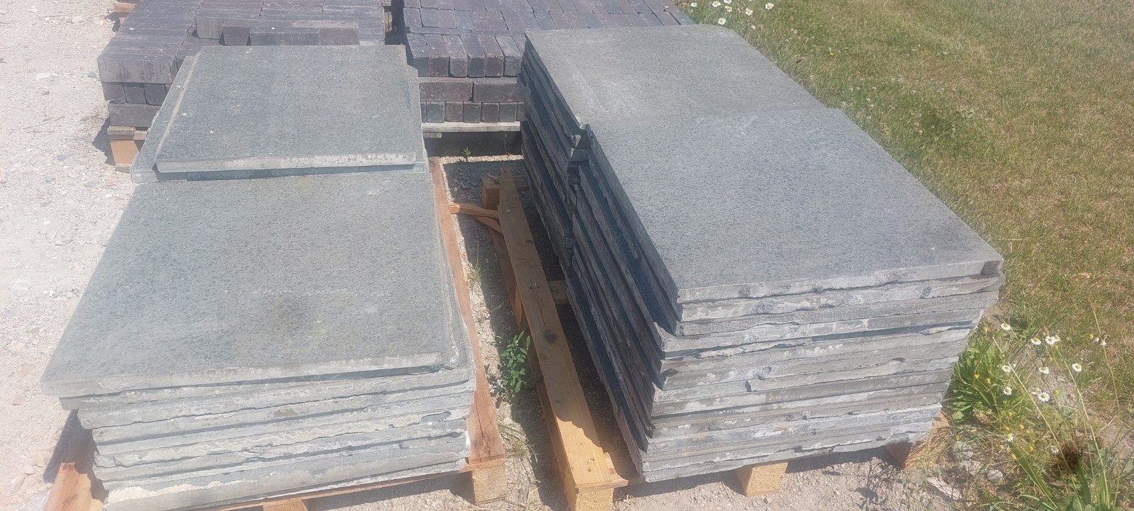 Terrastegels basalt, G684, 60x60x3, ruim 12 m2 34 stuks, Ophalen, Natuursteen, Terrastegels
