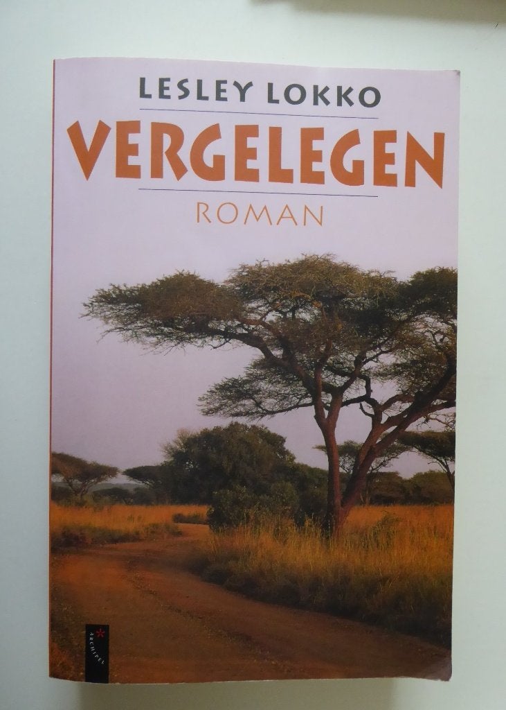 81... vergelegen ; lesley lokko, Ophalen of Verzenden, Gelezen