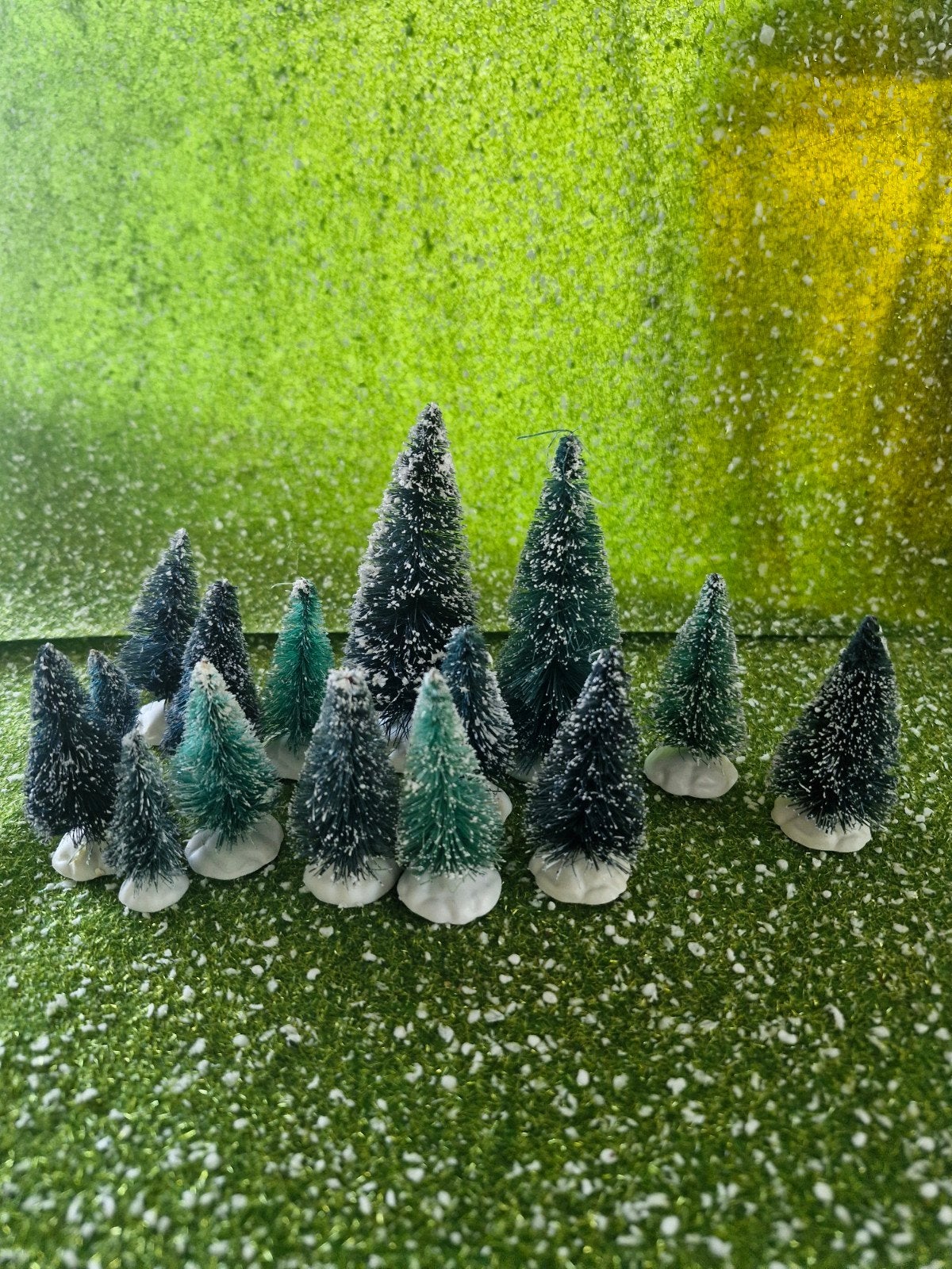 Boompjes voor kerstdorp of trein, Ophalen of Verzenden