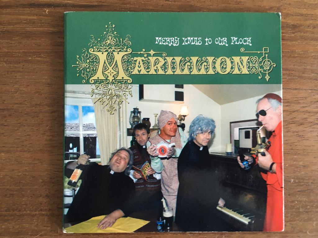 d Promo Marillion Christmas 2005 15tracks (Webfree8) ZGAN, Ophalen of Verzenden, Zo goed als nieuw, Progressive