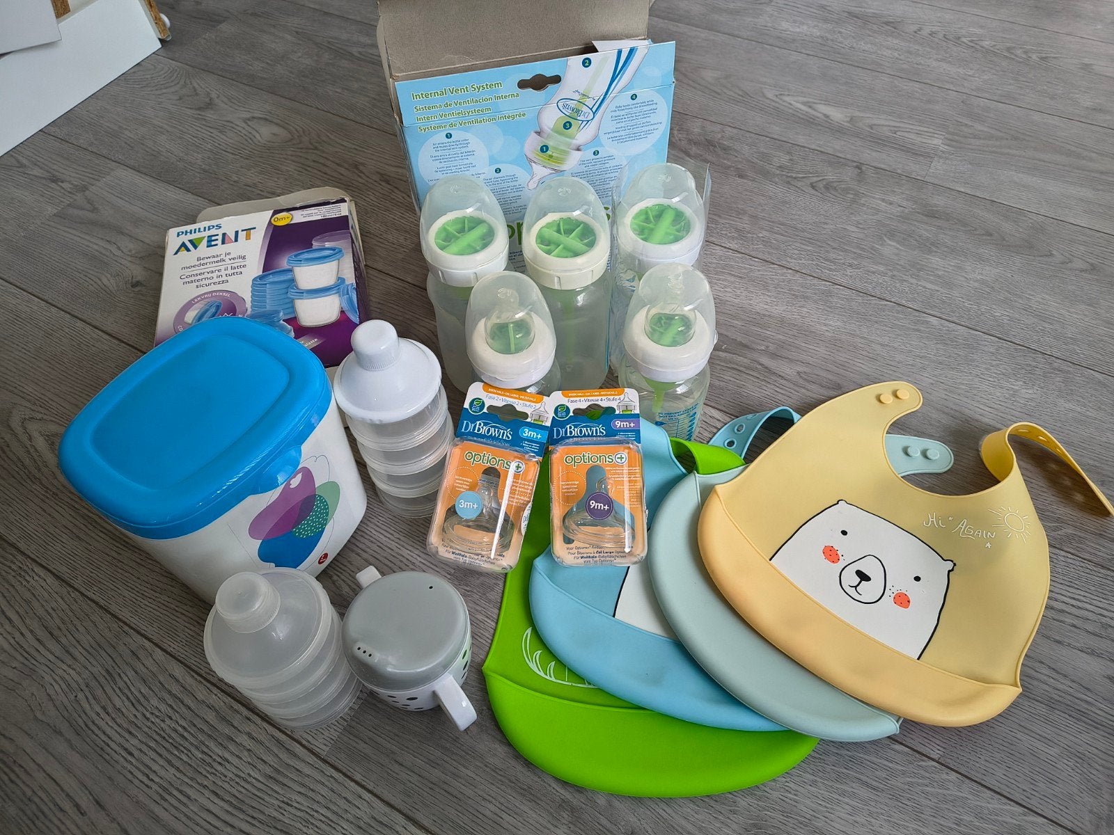 Babyvoedingsset: flessen, spenen, slabbetjes en meer, Gebruikt, Dr. Brown's, Ophalen of Verzenden, Babyfles