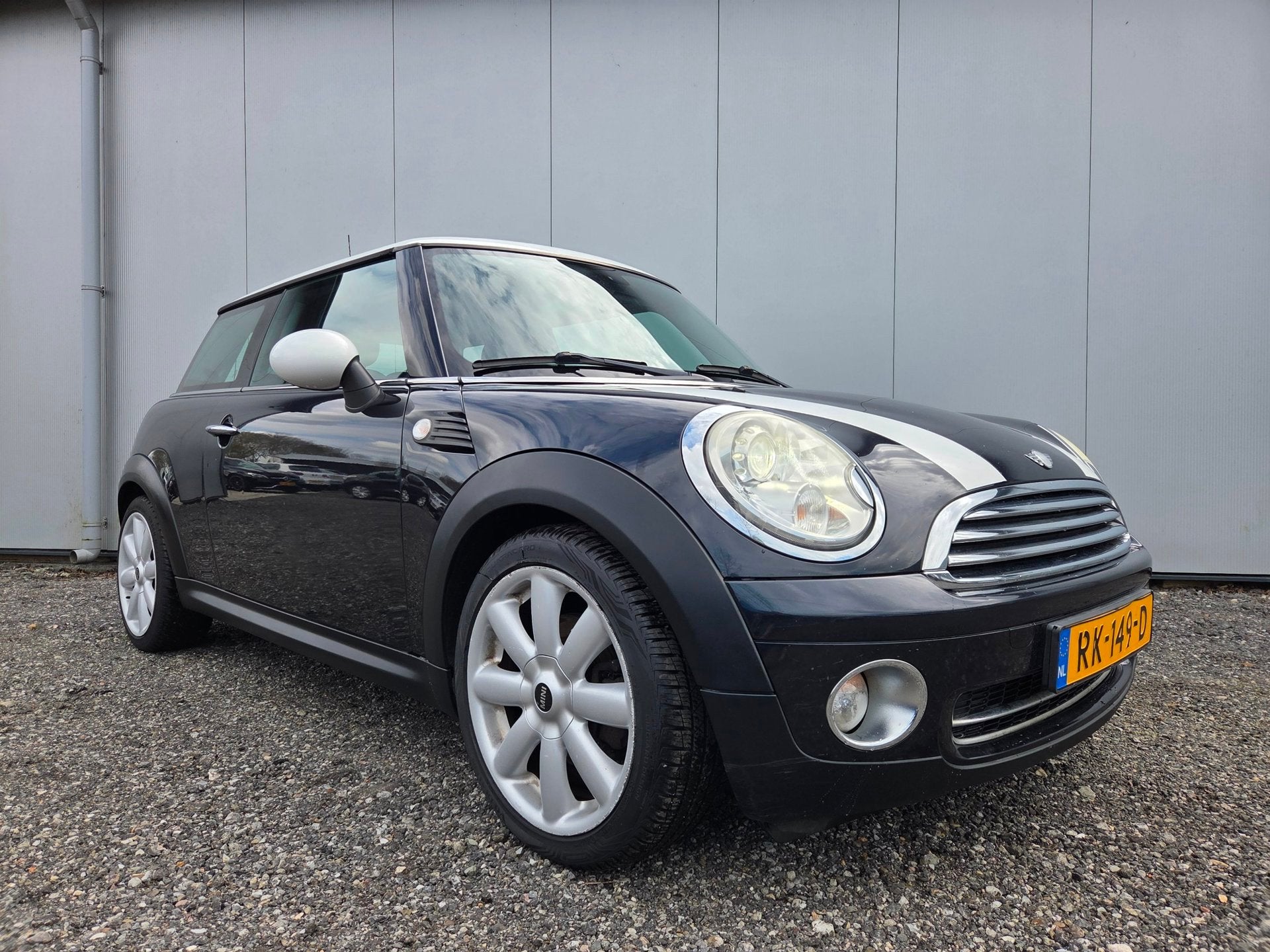 Mini Mini 1.6 Cooper | Xenon | Stoelverw., Voorwielaandrijving, Stof, Gebruikt, 4 cilinders