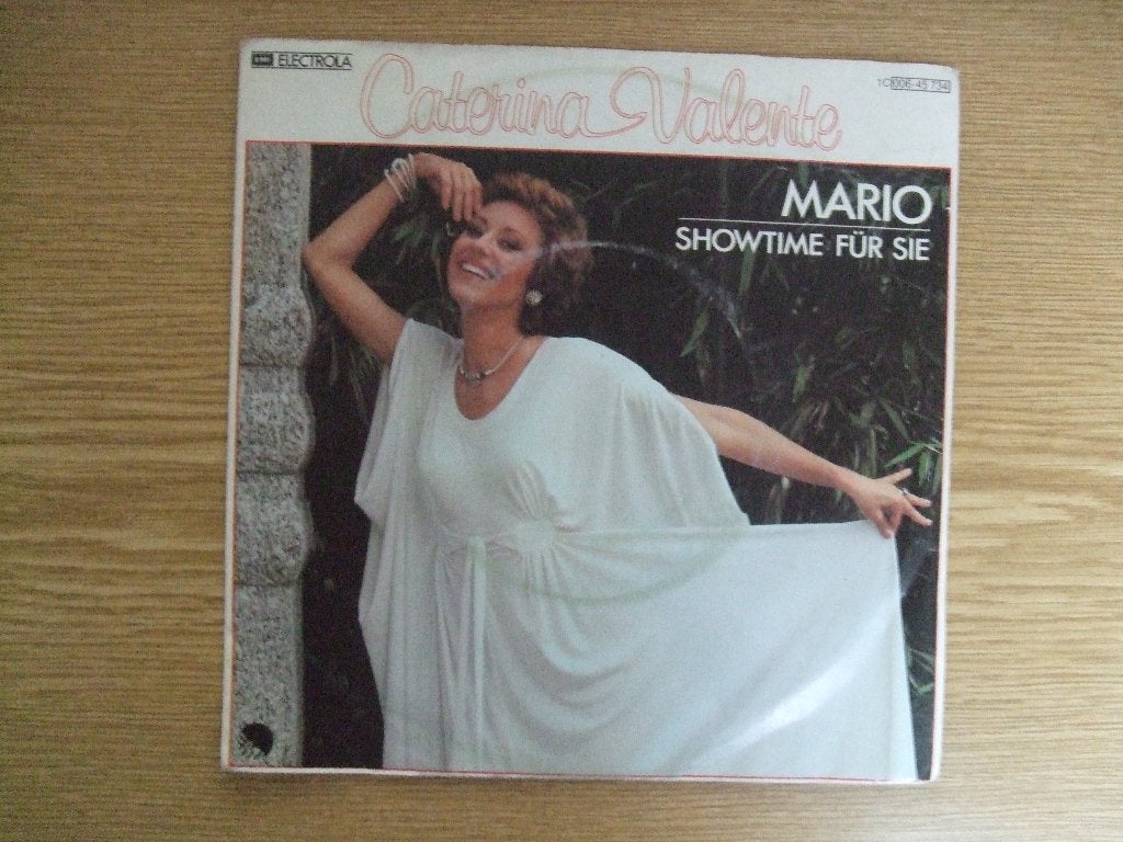 CATERINA VALENTE    MARIO / SHOWTIME FUR SIE, Cd's en Dvd's, 7 inch, Ophalen of Verzenden, Zo goed als nieuw, Pop