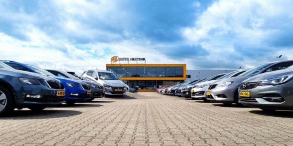 Opel Corsa 1.2 Elegance - Navi - trekhaak - sensoren, Dealer onderhouden, Gebruikt, Met garantie (alle), Handgeschakeld