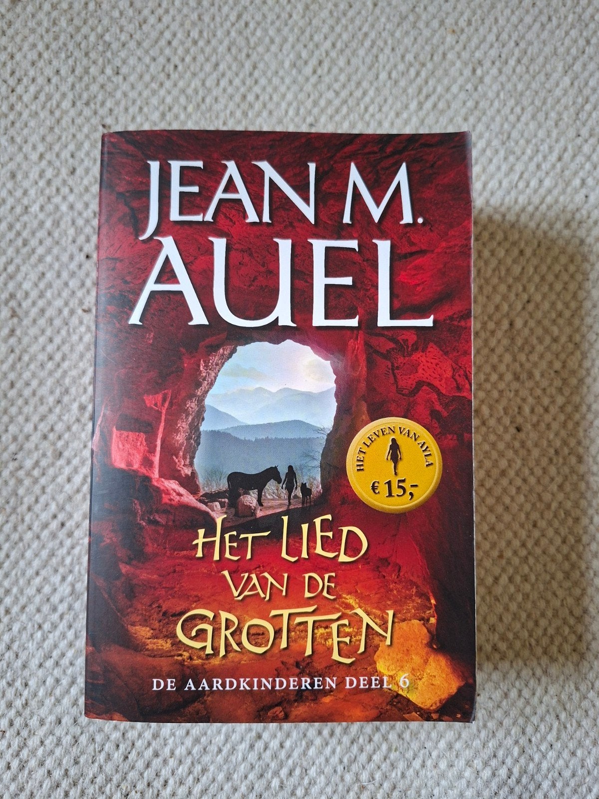 Het Lied van de Grotten - Jean M. Auel, Boeken, Ophalen of Verzenden, Zo goed als nieuw, Jean M. Auel