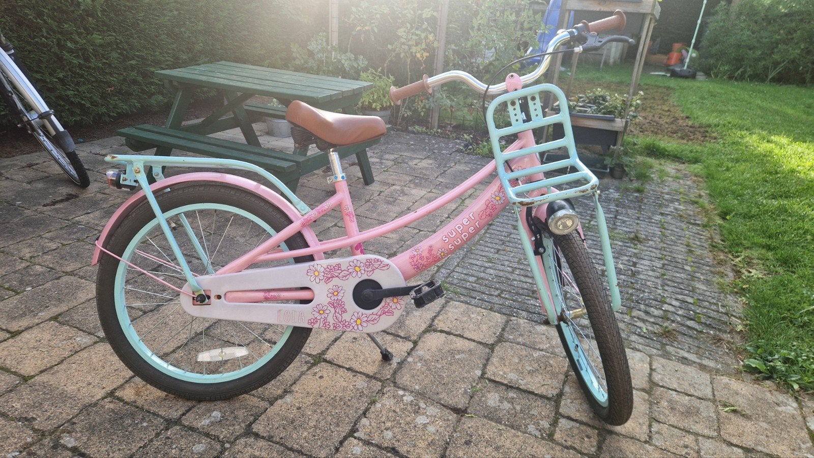 20 inch meisjesfiets met voordrager - Roze/Blauw, Fietsen en Brommers, Ophalen, Terugtraprem, Gebruikt, Handrem