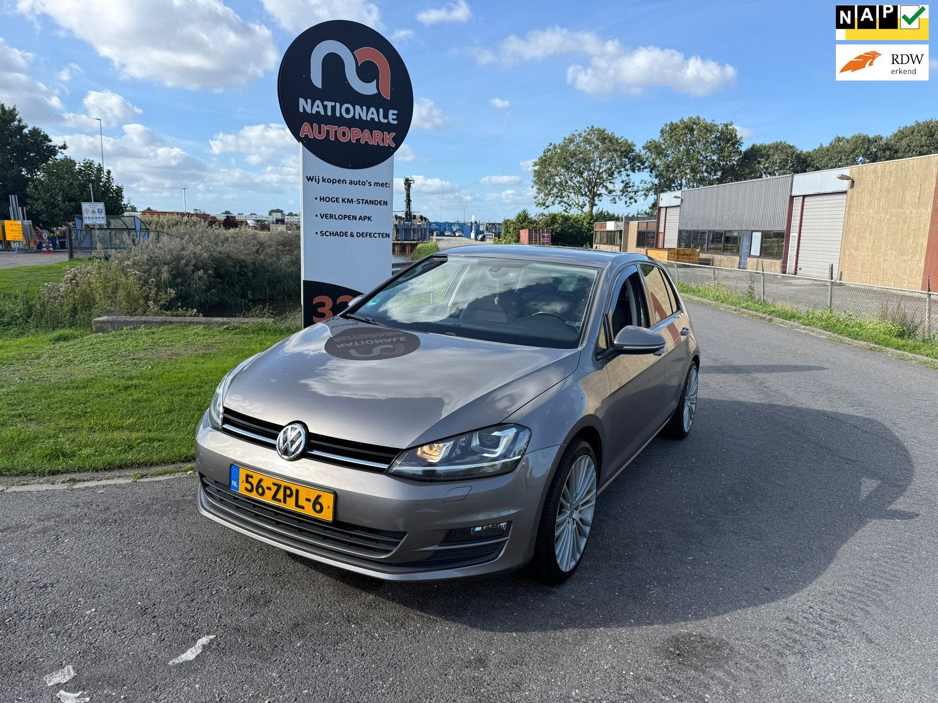 Volkswagen Golf 2013 * 1.6 TDI * AUTOMAAT * APK * TOP CAR !, Euro 5, Gebruikt, 4 cilinders, Origineel Nederlands