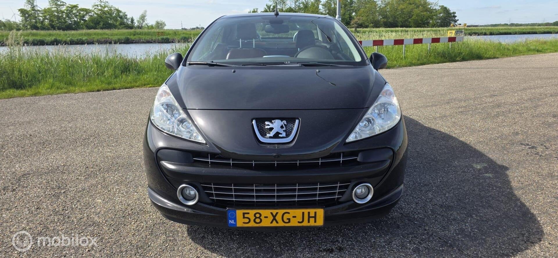 Peugeot 207 CC 1.6 VTi Première, Voorwielaandrijving, 15 km/l, Gebruikt, 4 cilinders