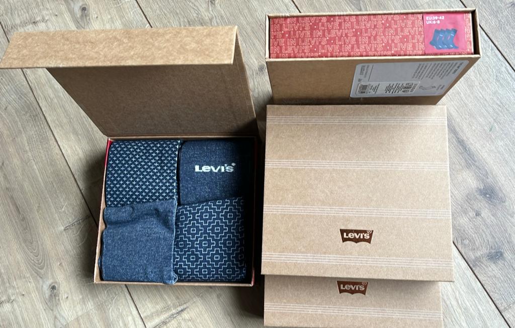 Levi’s sokken in een mooie gifbox, Ophalen of Verzenden, Nieuw, Overige maten, Blauw