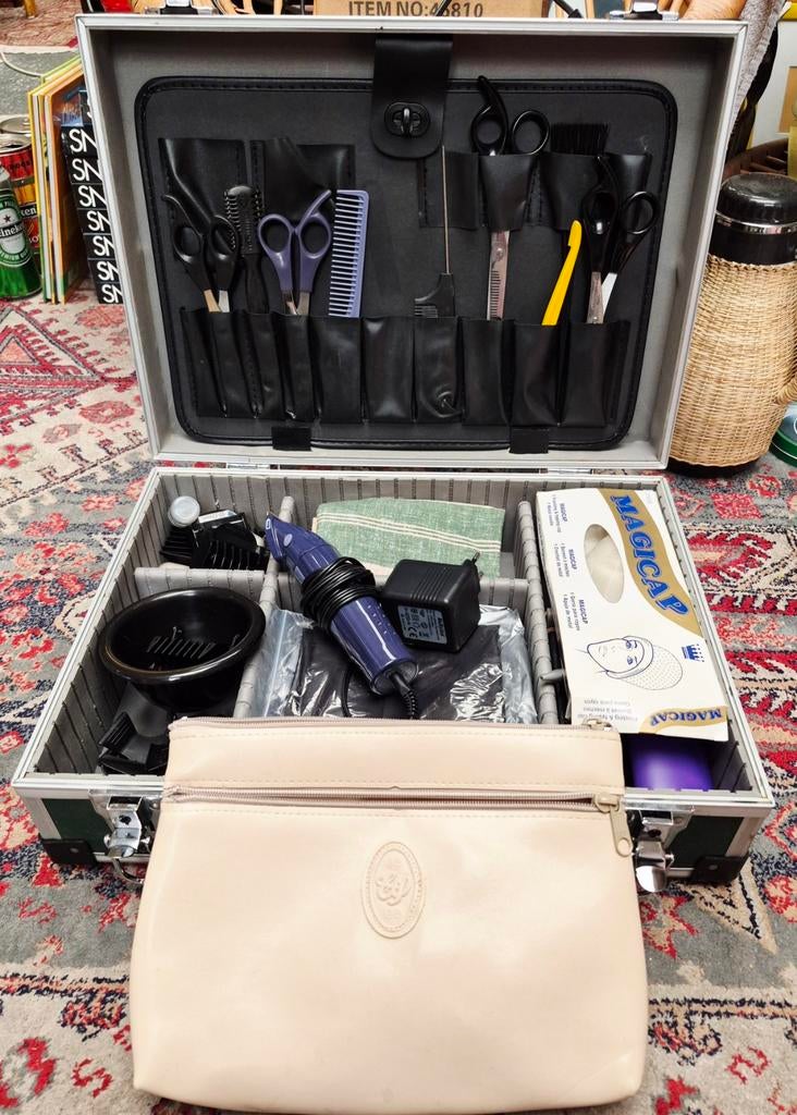 Kapperskoffer met accessoires, Ophalen, Zo goed als nieuw, Met slot, Hardcase