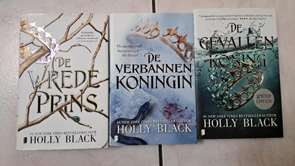 Holly Black 6x, Ophalen of Verzenden, Zo goed als nieuw, Holly Black