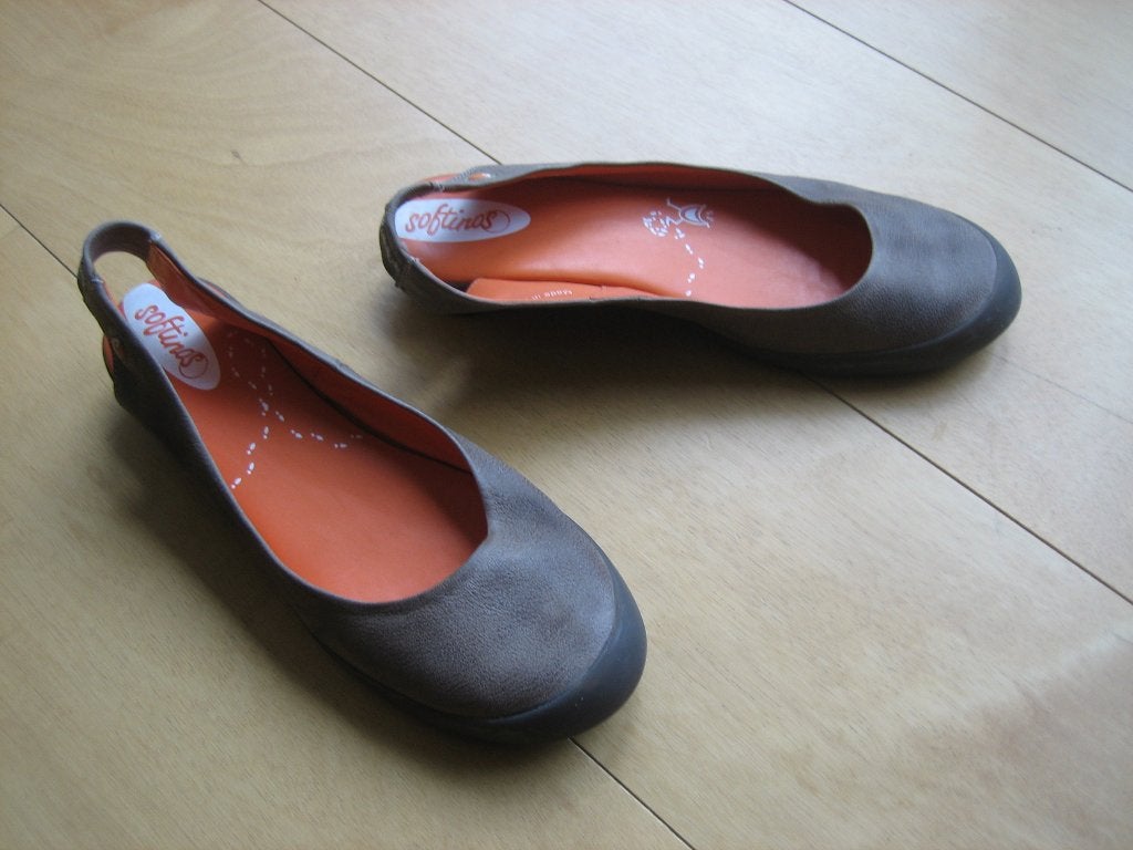 Comfortabele taupe leren ballerina's SOFTINOS 41 Snazzeys, Kleding | Dames, Schoenen, Bruin, Verzenden, Nieuw, Ballerina's